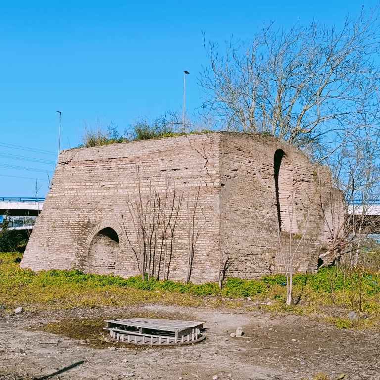 Antiguo tejar en la Vega de Triana